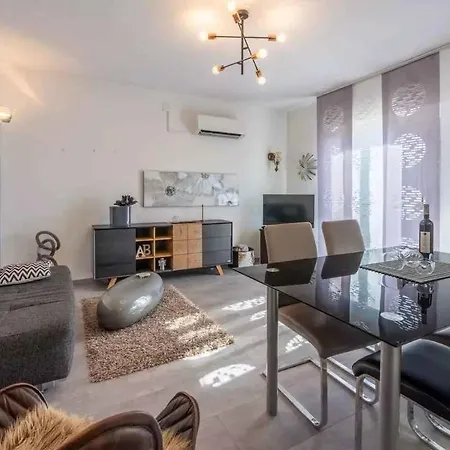 In 5542 Apartment Crikvenica