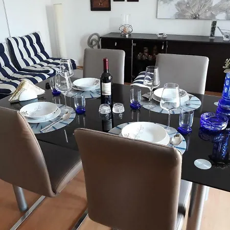 Apartment In 5542